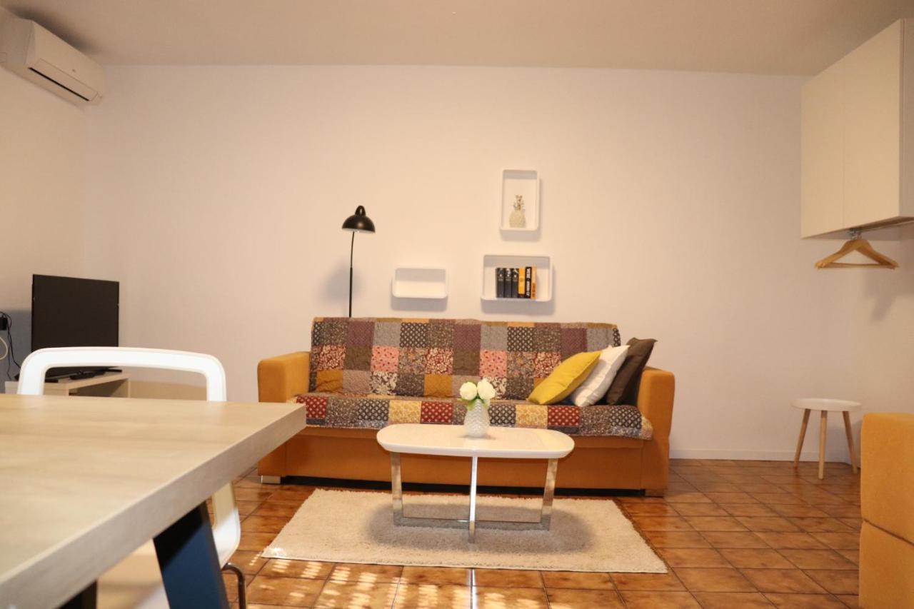 זמברטיה Apartments Zvezdica*** With Garden מראה חיצוני תמונה
