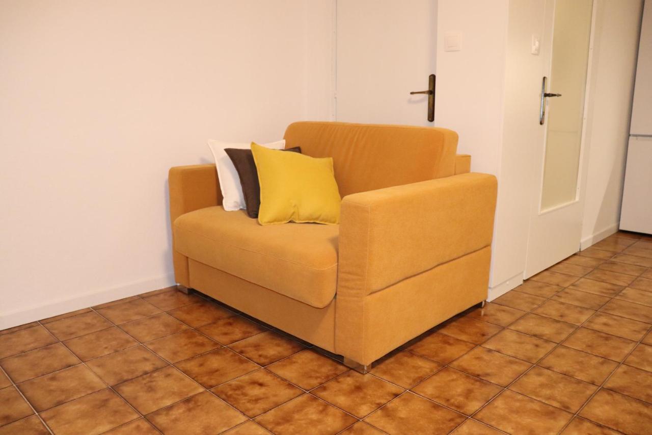 זמברטיה Apartments Zvezdica*** With Garden מראה חיצוני תמונה