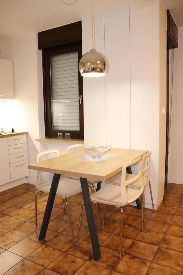 זמברטיה Apartments Zvezdica*** With Garden מראה חיצוני תמונה