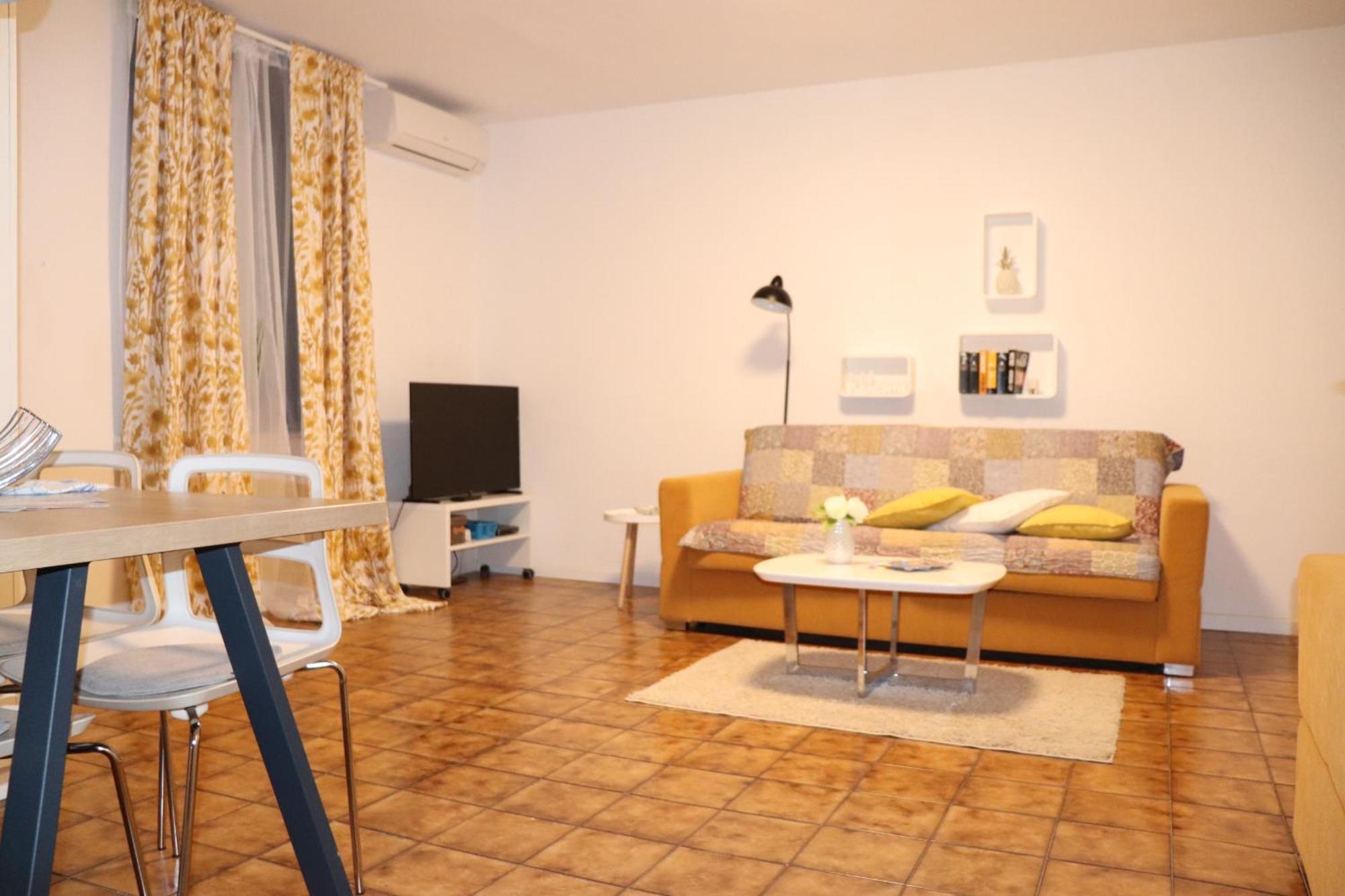 זמברטיה Apartments Zvezdica*** With Garden מראה חיצוני תמונה